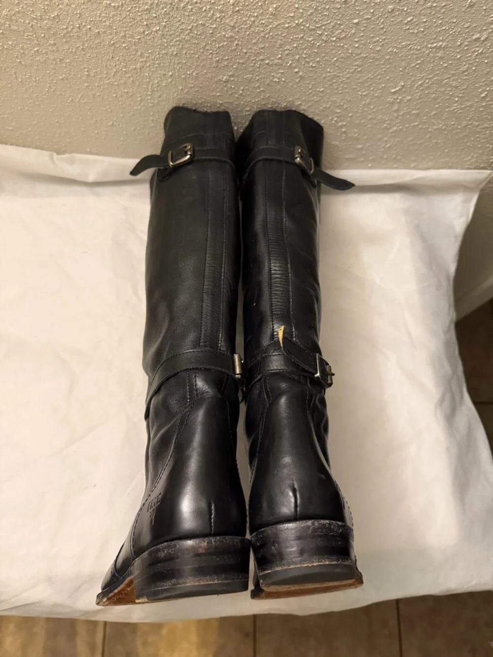 Frye black long Leather women boot, sz 7, pre-owned